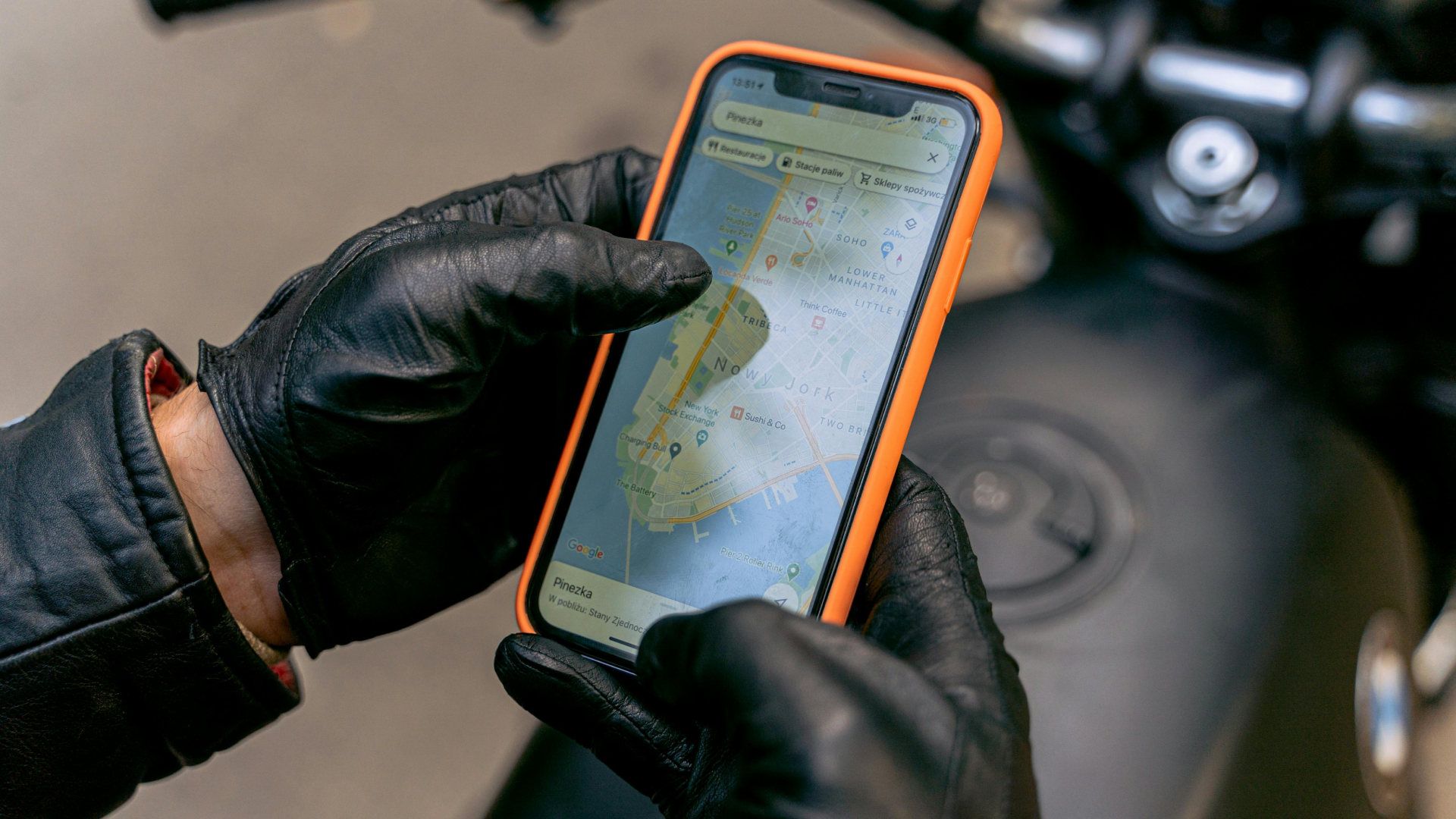 How to Navigate on Motorcycles Without A Smartphone