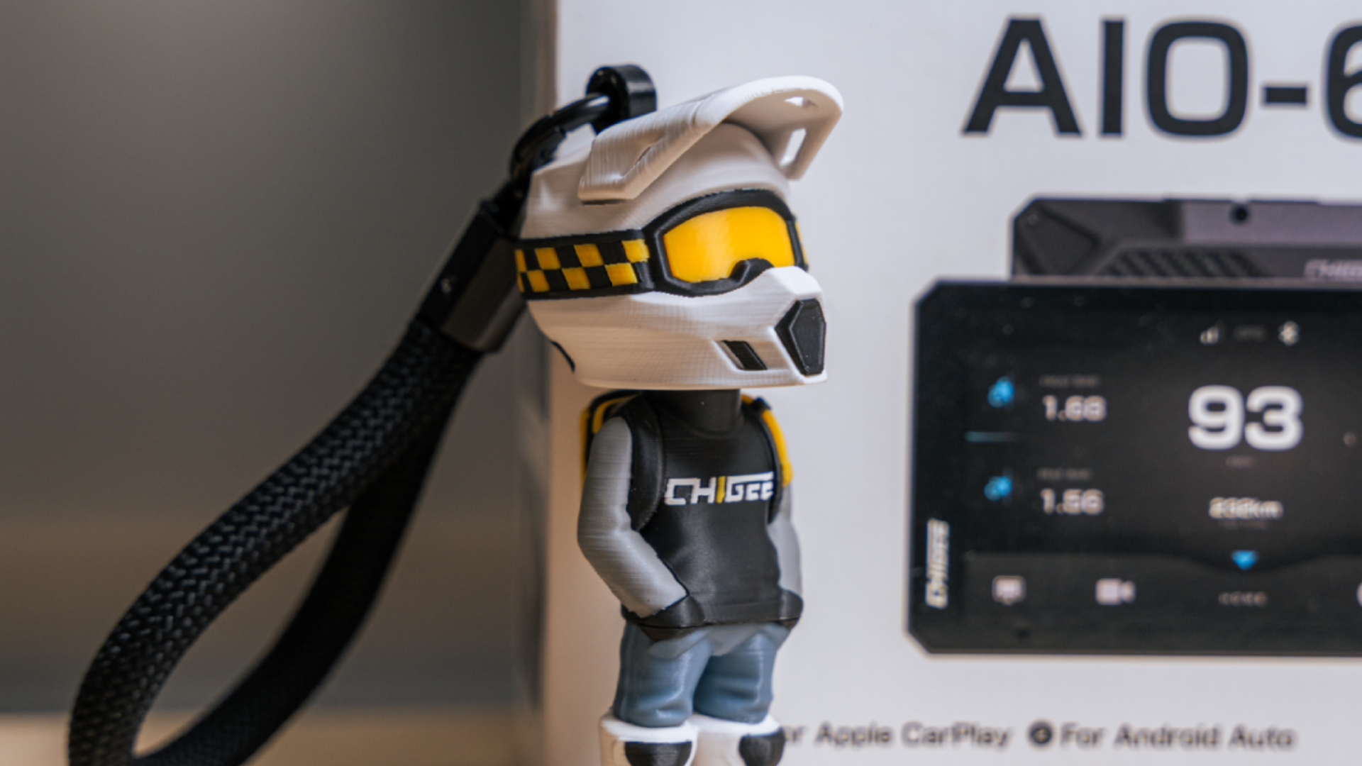 Weekend Mode Giveaway 2025 – Tiny Rider, Epic Routes!