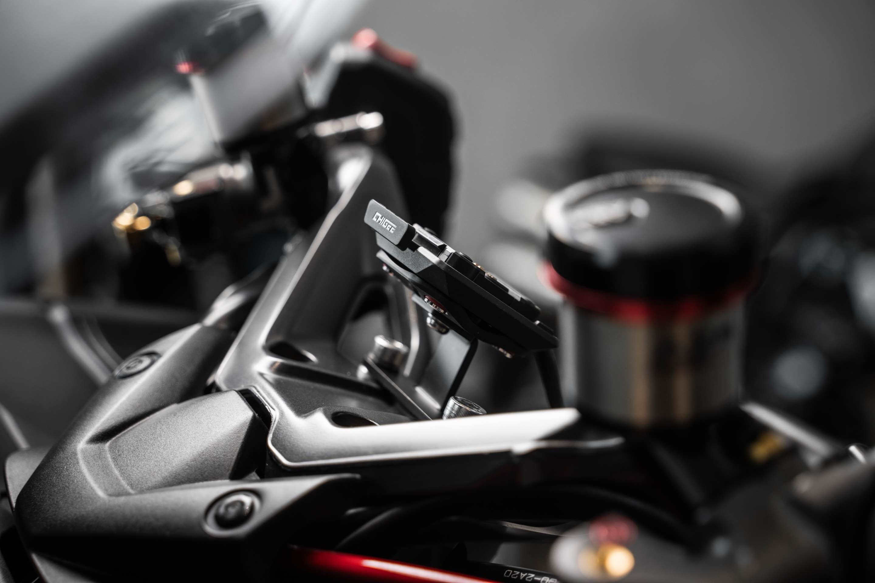 Yamaha TMAX560-spezifische Halterung für Chigee Display